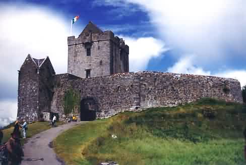 Dunguaire Castle