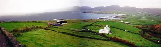 Ballydonegan Bay von der anderen Seite (Blick nach Norden)