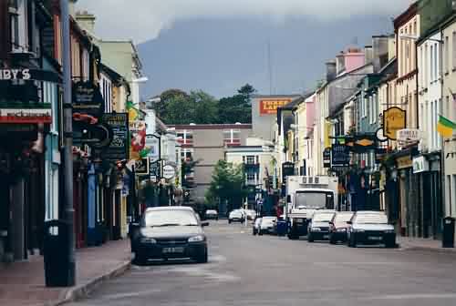 Killarney, verlassen. Wahrscheinlich Sonntag morgen, außerhalb der Saison.