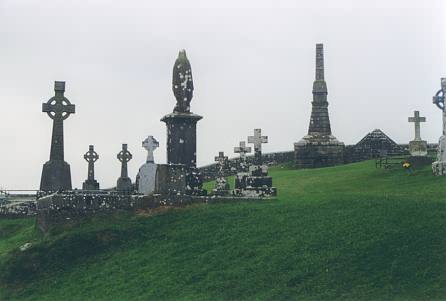 Gräber auf dem Rock of Cashel