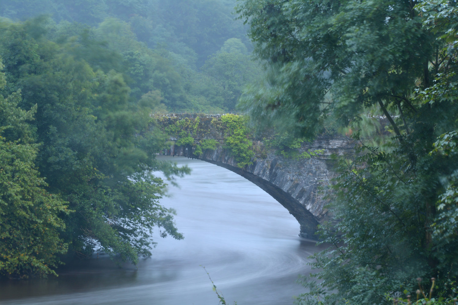 Trotz Schnellfluss erstaunlich still.